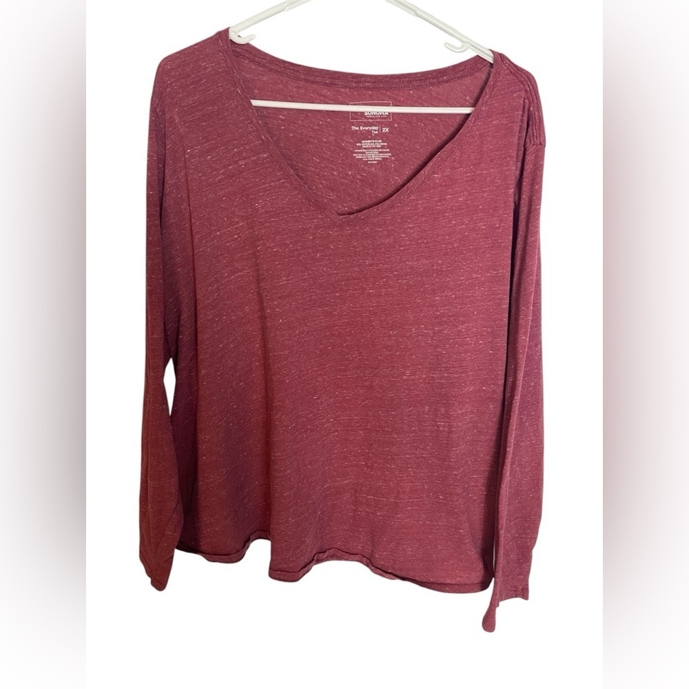 Women's V-Neck Top‎